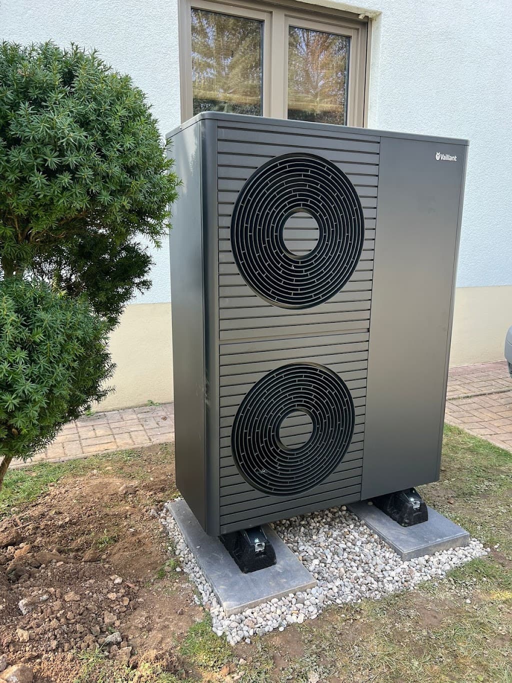 Accron GmbH - Ihr Partner für Wärmepumpen & Photovoltaik